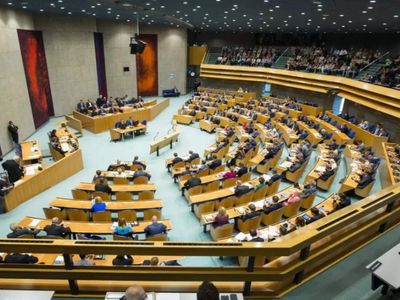 Hollanda’da hükümet düştü: Sonbaharda yeni seçim yapılacak