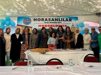 Horasanlılar Derneği Kadın Kolları'ndan Aşure İkramı ve piknik programı