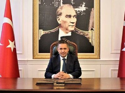 Hüdayar Mete Buhara kimdir? Yeni Kırşehir Valisi Hüdayar Mete Buhara nereli, kaç yaşında, hangi görevlerde bulundu?