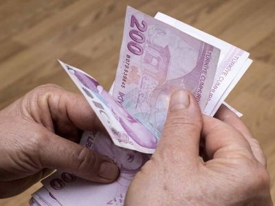 Hükümetten evlenecek gençlere destek: Teklif Meclis’e geldi