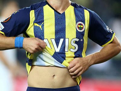 Hull City Dimitrios Pelkas’ı mı istiyor? Pelkas Hull City’e transfer olacak mı? Hull City Fenerbahçe’den transferlerine devam ediyor