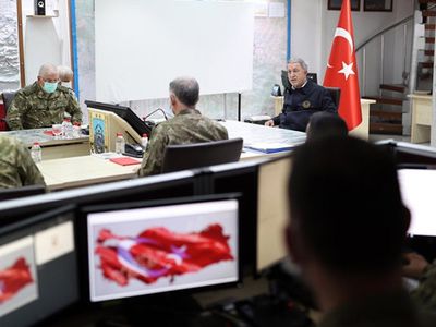 Hulusi Akar: Mücadelemiz Başarıyla Devam Ediyor