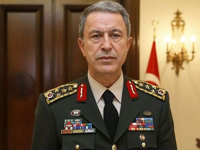 Hulusi Akar’dan hava harekatı açıklaması: ‘Sınıra 140 km mesafedeki Asos'ta vuruldular!’