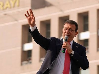 İBB davasında tansiyon yükseldi: İmamoğlu savunma yapamadan salondan çıkarıldı