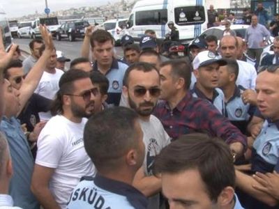 İBB ve Üsküdar Belediyesi otoparkı paylaşamadı! Zabıtalar arsında arbede yaşandı!