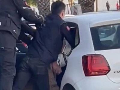 İBB zabıta ekipleri ile vatandaş arasındaki kavga kameralara yansıdı!