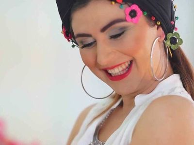İbo Show Ayşe Dinçer kimdir, nereli, evli mi? Ayşe Dinçer kaç yaşında, gerçek adı nedir? Ayşe Dinçer hayatı ve biyografisi