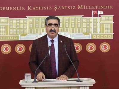 İbrahim Halil Oral kimdir? İbrahim Halil Oral hangi görevlerde bulundu? İbrahim Halil Oral hayatı ve biyografisi