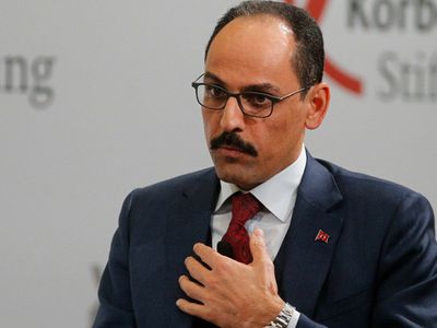 İbrahim Kalın: Gelin Bu Hafta Sonu Birlikte Kitap Okuyalım