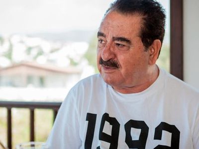 İbrahim Tatlıses Eleştirilere Dayanamadı!