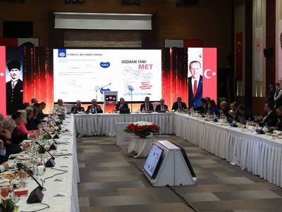İçişleri Bakanı Uyuşturucuyla Mücadele Toplantısı'nda gazetecilerle bir araya geldi
