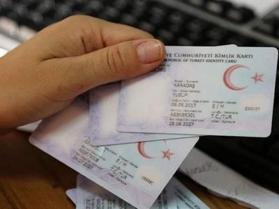 İçişleri Bakanlığı sürprizi açıkladı: Kimlik ve ehliyetlerde yeni dönem başlıyor