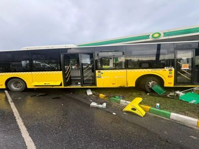 İETT Facia Yarattı: 1'i Ağır 3 Yaralı!