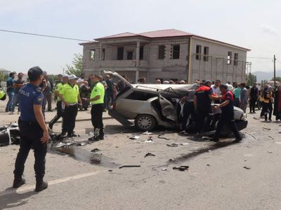 Iğdır’da katliam gibi kaza: Çok sayıda ölü ve yaralı var