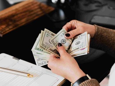 İhbar tazminatı nedir? Kıdem tazminatı alma şartları nelerdir? İhbar ve kıdem tazminatı ile ilgili bilmeniz gerekenler
