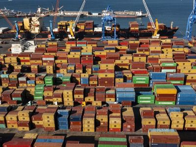 İhracatta tarihi rekor: Bu yıl 261 milyar doların üzerinde ihracat yapıldı