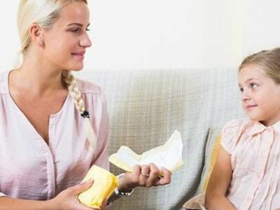 İlk adet (regl) nasıl olur, belirtileri nelerdir? İlk adet kanaması kaç gün sürer? Regl hakkında merak edilenler