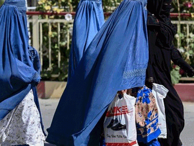 İngiliz Askerleri Burka Giyerek Kaçtı
