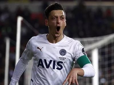 İngilizlerden Mesut Özil Hakkında Dikkat Çeken Açıklama!