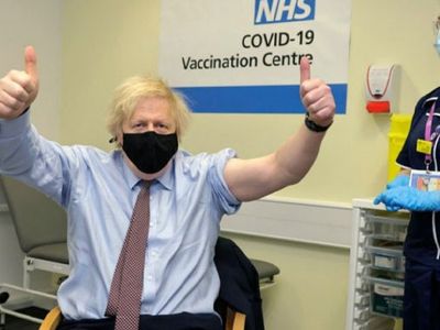 İngiltere Başbakanı Boris Johnson, Astrazeneca Aşısı Oldu