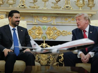 Irak Başbakanı Zeydi, Beyaz Saray’da Trump ile bir araya geldi