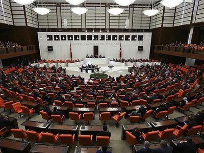 Irak ve Suriye tezkeresi Meclis’te: Türk askerine 3 yıl daha görev süresi