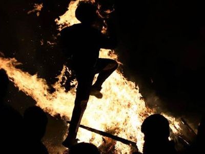 İran'da 'Çarşamba Suri' Kutlamalarında 6 Ölü!
