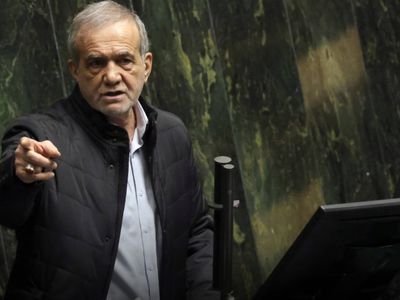 İran'dan Trump'ın Saldırı Kararına Yanıt: "Diyalog Teslimiyet Değildir"