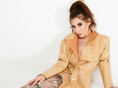İrem Derici'nin Paylaşımına Beğeni Yağdı!