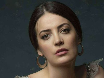 İrem Sak’tan tatil paylaşımı! İrem Sak fiziği ve güzelliğiyle herkesi kıskandırdı