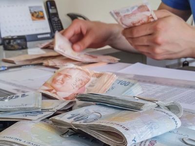 İş bırakanlara İŞKUR'dan ödeme desteği! Kimllikle başvurmak yeterli... Tam 10 ay boyunca alabilirsiniz