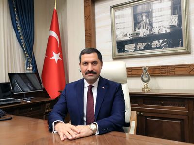 İşçi Bulamadığı İçin İsyan Eden Amasya Valisi Kimdir?
