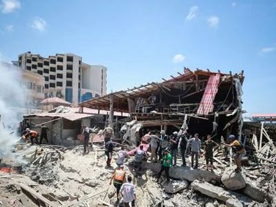 İşgalci İsrail Gazze’de Sahil Kenarında Bulunan Kafeyi Vurdu