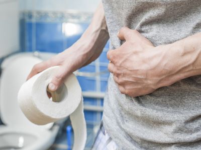İshal belirtileri nelerdir, nasıl geçer? Evde doğal yollarla ishal kesen şeyler