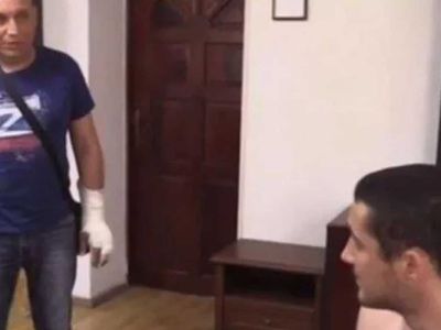 İşkencecisi ile kameralar karşısında yüzleşti: Ukrayna askeri ağlayarak özür diledi!