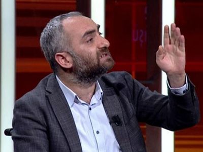 İsmail Saymaz Çorum'da Çocuğuma Dokunma Diyen Anneye Hakaret Etti!
