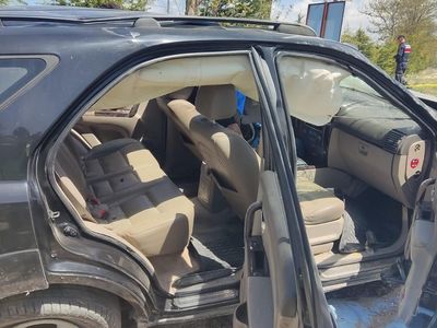 Isparta'da can alıcı trafik kazası: Direksiyon hakimiyetini kaybeden araç tabelaya çarparak takla attı