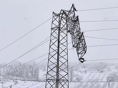 Isparta'da elektrikler kesildi mi, ne zaman gelecek? Isparta elektrik kesintisi kaç saat sürecek? Kar yağışı sonrası elektrik sorunu
