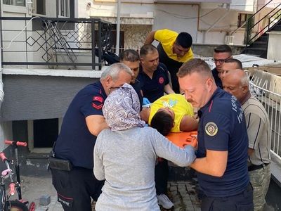 Isparta'da Oyun Sırasında Yaralanan Çocuk Hastaneye Kaldırıldı