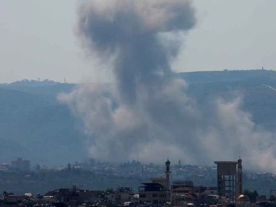 İsrail Beyrut'a Saldırdı: Hizbullah Komutanı Hayatını Kaybetti!