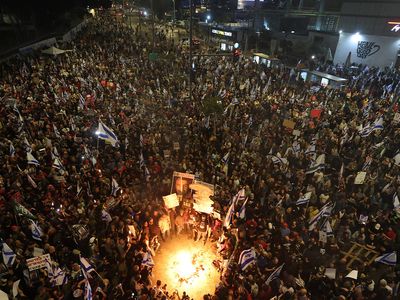 İsrail halkı ayağa kalktı: Çıkan protestoya polis müdahale etti