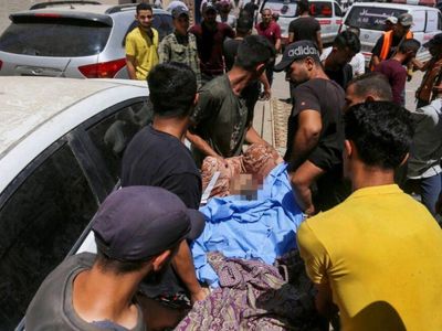 İsrail şafak vakti Gazze’de okula saldırdı: En az 100 Filistinli hayatını kaybetti