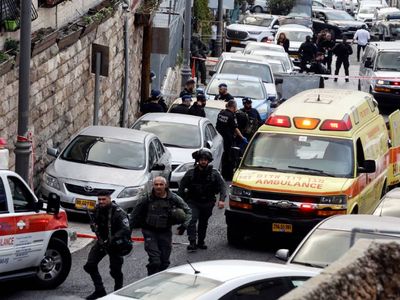 İsrail savunmasızları hedef almaya devam ediyor: Kudüs Hastanesi bölgesi bombalandı