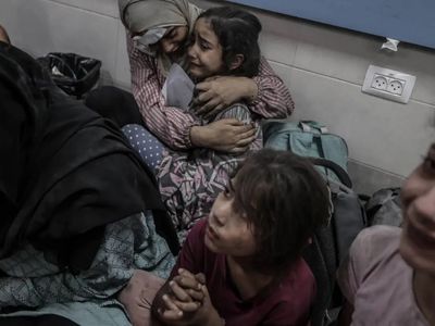 İsrail Sivilleri Hedef Almaya Devam Ediyor: Okulu Bombaladı! Ölü ve Yaralılar Var
