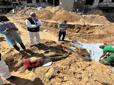 İsrail'in çekilmesiyle ortaya çıkan dehşet: Gazze'deki toplu mezarlar insanlık dışı bir manzara sergiliyor!