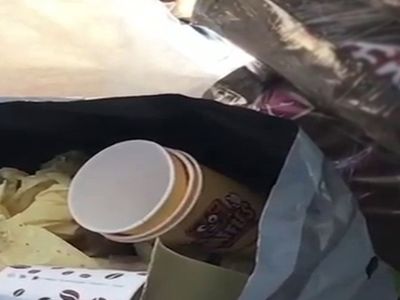 İstanbul Beylikdüzü'nde skandal olay: Kargo şubesinde kullanılmış karton bardak şoku!