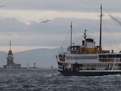 İstanbul Boğazı'nda Gemi Trafiği Çift Yönlü Olarak Askıya Alındı