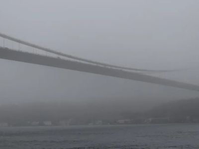 İstanbul Boğazı’nda yoğun sis etkisini gösterdi! Gemi trafiği askıya alındı