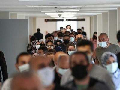 İstanbul Hazır Ol! Uzman İsim Müjdeyi Verdi: Maskeleri Atıyoruz