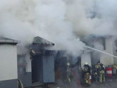 İstanbul Kağıthane’de korkutan yangın! İşyerinin çatısı alevlere teslim oldu